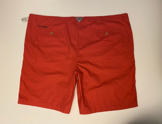 LeesmarketplaceShop Columbia Mens Cargo Performance Fishing Gear Shorts Size 54W Nwt Coral/Salmon.