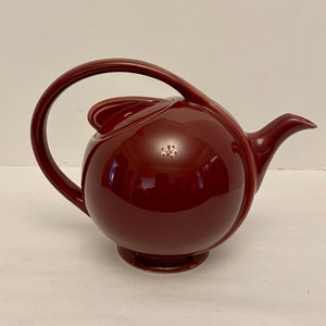 Vintage Hall USA Teapot Airflow 6 Cup Maroon Red Art Deco Style.