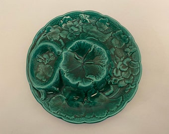 Antique Majolica Green Glazed Geranium Leaf Cabbage Oyster Plate.