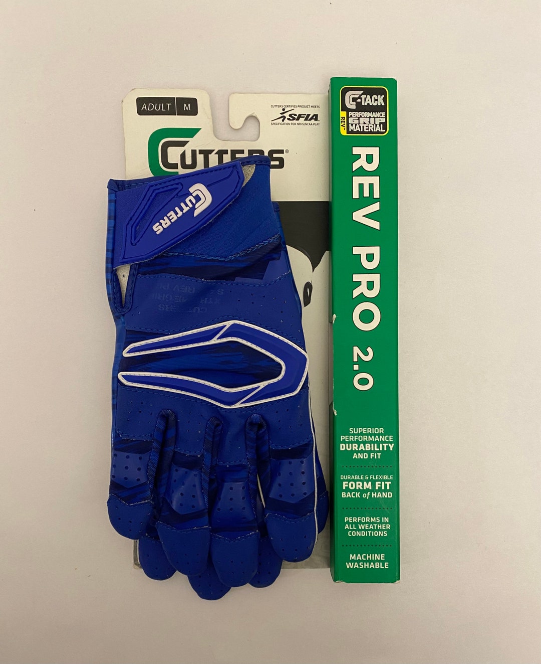 Cutters Rev Pro 5.0 Receiver Football Gloves/ Gant de football