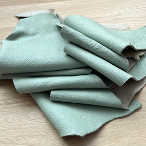 Leather Craft Pieces (1 lb / 0.5kg) – Genuine Leather Scraps for DIY, Sewing, Patching & More