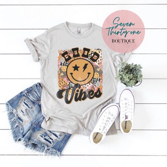 Good Vibes Shirt | Retro Happy Face Shirt | Retro Smile | Positive Vibes Tee | Happy Face Tee | Retro Smiley Face Tshirt | Unisex Fit