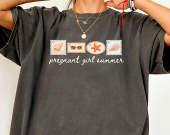 Pregnancy Announcement Shirt,Pregnant Girl Summer Shirt,Pregnant Shirt,Best Pregnancy Gifts,Pregnancy Announcement Grandparents,Pregnant tee