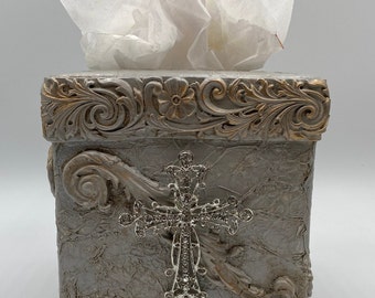 Aged, Chic Silver/Gold Tissue Box Cover
