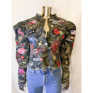 Giacca di jeans con stampa mimetica