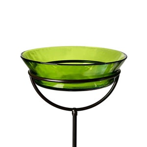 The Cuban Stake Bird Bath in lime against a white background.