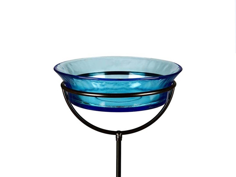 The Cuban Stake Bird Bath in aqua against a white background.