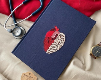 Cahier de broderie coeur-cerveau, cadeau médecins, cadeau chirurgiens cardiothoraciques, conception anatomique coeur, cadeau journal intime d'infirmière pour lui et elle