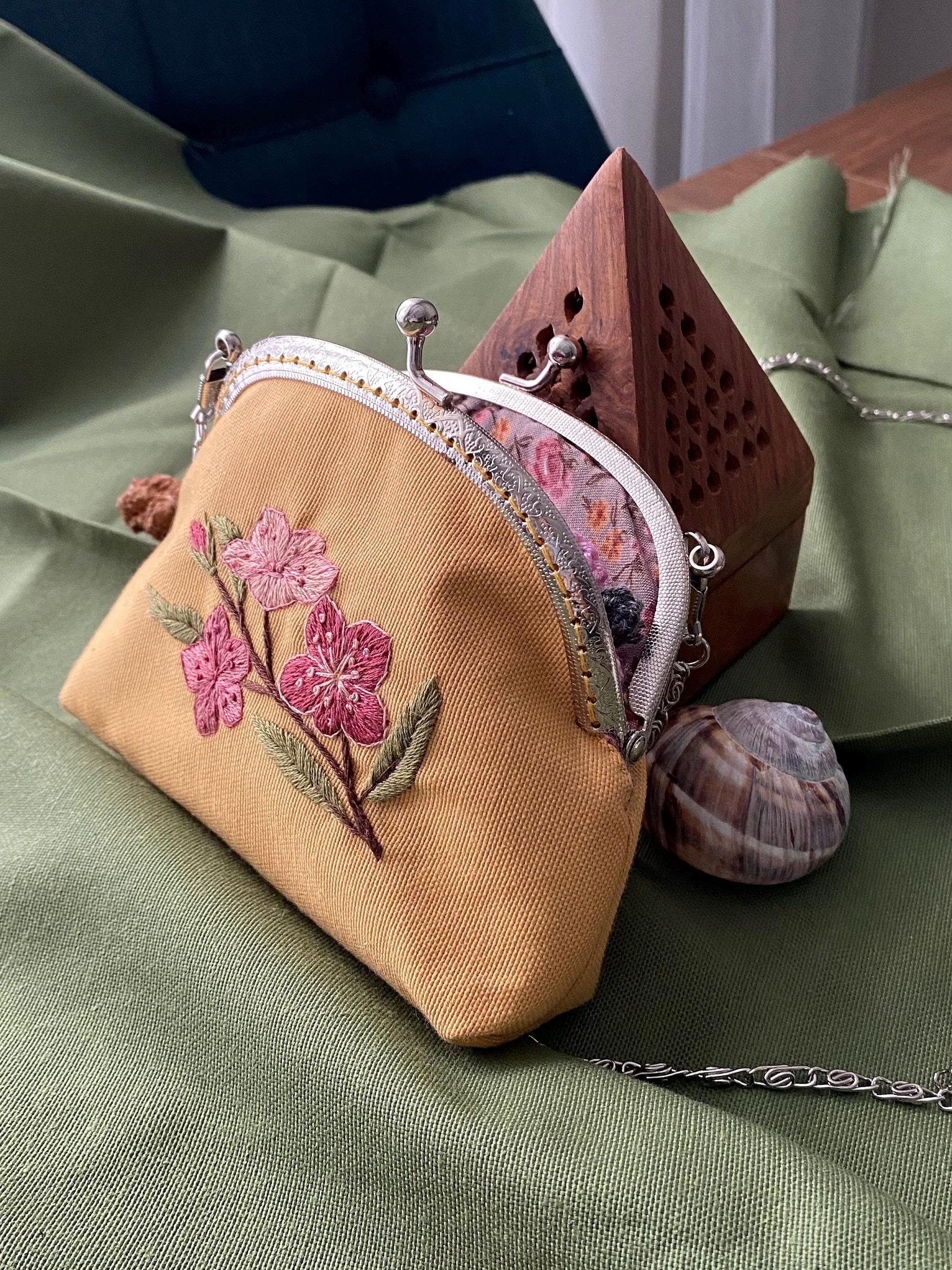 財布・ケース・小物入れ antique embroidery coin parse antique embroidery coin parse 財布・ケース・小物入れ