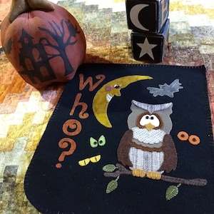 Wer ist da draußen? Halloween Applikation aus Wolle - DIGITALES MUSTER