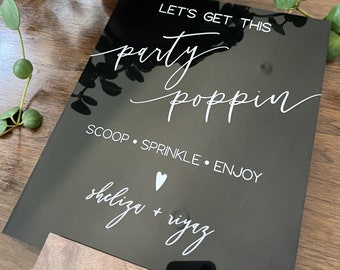 Cadeaux de mariage | Cadeaux pour fête | Barre de maïs soufflé | Panneaux de mariage en acrylique | Décoration de fête | Signalétique événementielle personnalisée | Acrylique coloré et peint