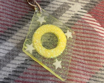 Yellow O Diamond UV Resin Keychain, Glow in the Dark Stars, Neon Yellow Glitter, Personalized Initial Charm, Custom Gift