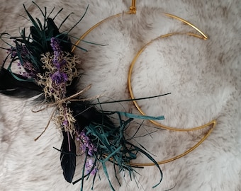 Gold Moon Feather Wreath – Black Crow Feathers, Dried Flowers