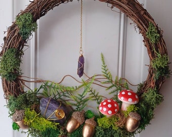 Moss Mushroom Wreath, Polished Amethyst, Gold Cottagecore, 10 inch
