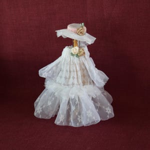 1/12th Miniature DRESS and miniature HAT dollhouse. Mini clothes for doll or for display doll house 1:12 scale. Outfit of vintage white lace