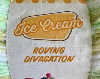Lion Brand Eiscreme Kammzuggarn: mittelschweres Acryl, 437 m