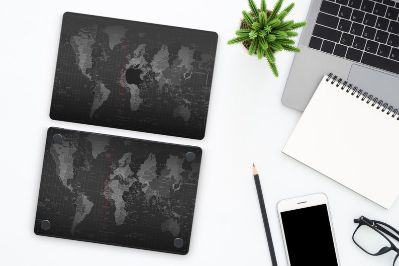 世界地図MacBookスキンシール - 世界地図MacBook Proスキンシールビニールラップ - MacBook Pro & Airモデル、M1、M2、13インチ、14インチ、16インチ、全モデル対応フルカバースキンシール 画像 7