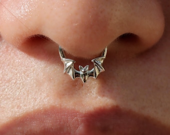 16G Bat Halloween Septum Ring/daith Hoop/conch Hoop/tragus Hoop/helix  Hoop/spooky Jewelry/hoop Earrings/cartilage Earrings/gift for Her 