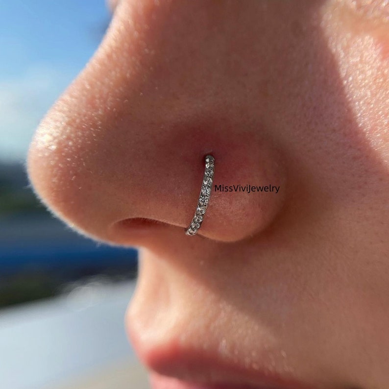 20G implante titanio CZ anillo de nariz / aro de fosa nasal brillante / anillo de nariz minimalista / aro de nariz de plata / joyería perforadora de nariz / aro de anillo de nariz0.8 8/10 mm imagen 1