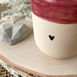 Keramik Becher // Becher handgemacht mit Herz // Tasse getöpfert rot // Tasse mit Herz // Tasse aus Ton Bild 4