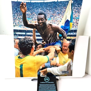 Pelé Soccer FIFA Footballer Signed Autograph Photo