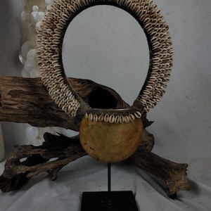 Necklace,Native Papua new Guinea, Goddess necklace, Handmade gifts , aesthetic room decor, wall art, Gift for her,Kina Shell