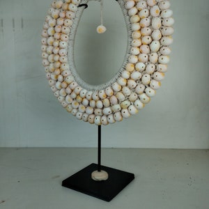 Lalakuan Spiral Shell Necklace: Papua New Guinea Tribal Art