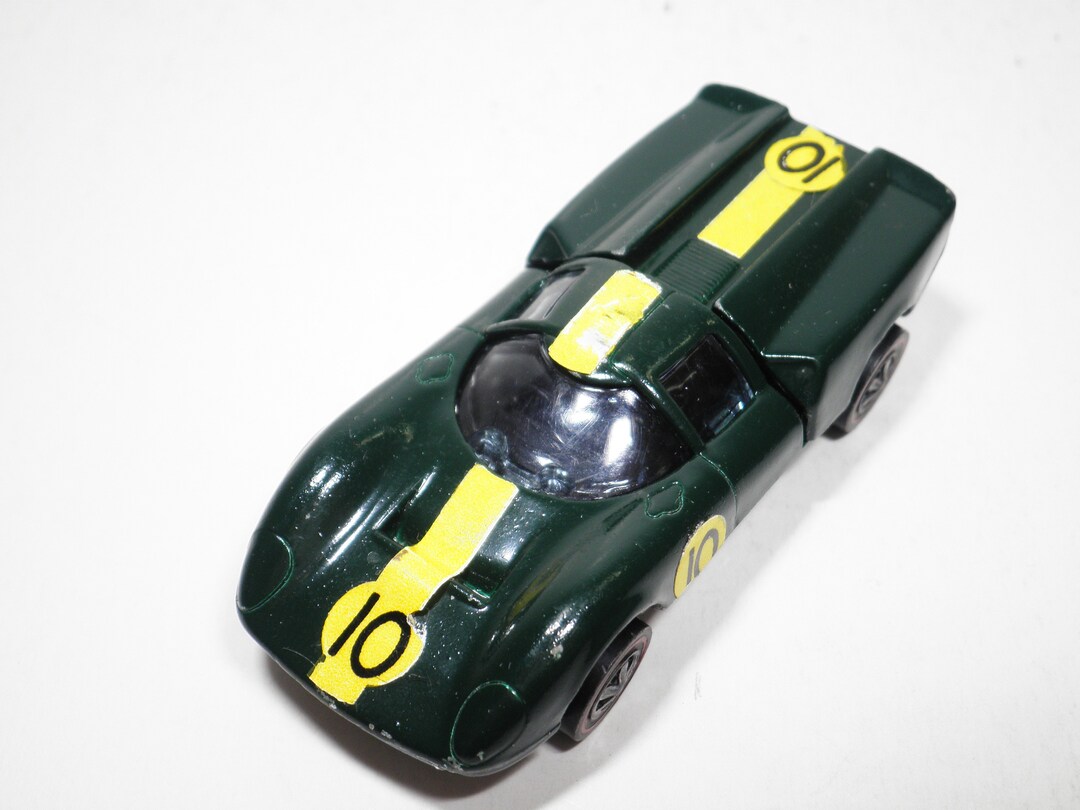 Hot Wheels Redline Vintage Lola GT70 1969 Grand Prix Series