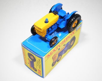Matchbox series No. 40 Long Distance Coach, Like New in