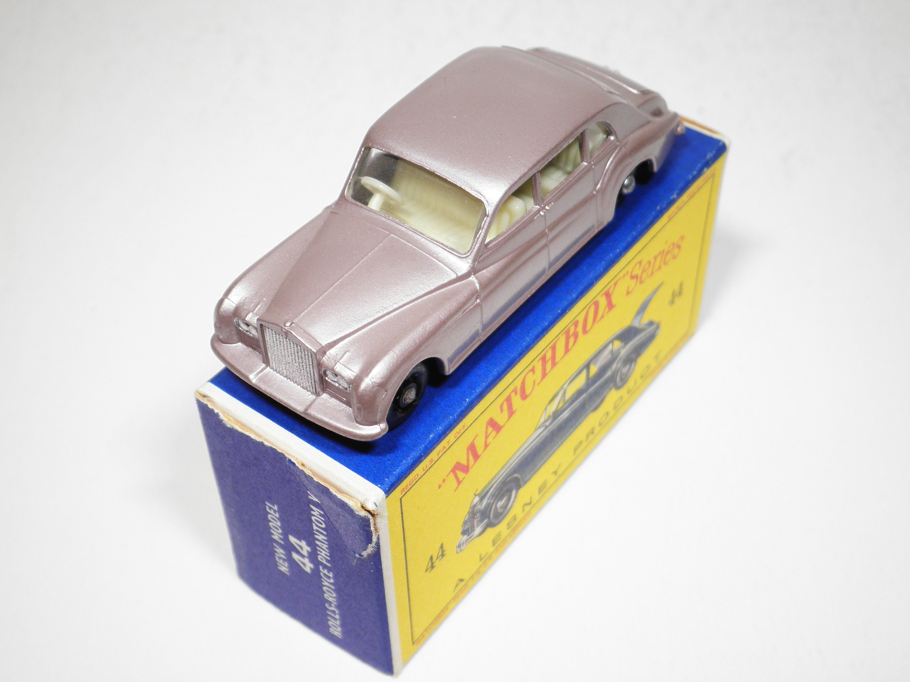 ミニカー MATCHBOX No.44 ROLLS-ROYCE PHANTOM V Lesney Matchbox No. 44 Rolls Royce Phantom V With Black