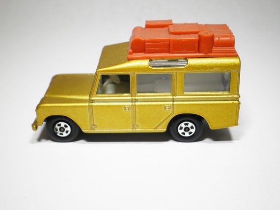 MATCHBOX No.12 LAND ROVER SERIES Ⅱ Lesney Matchbox No. 12 Land Rover Safari 1965 Blue Made In