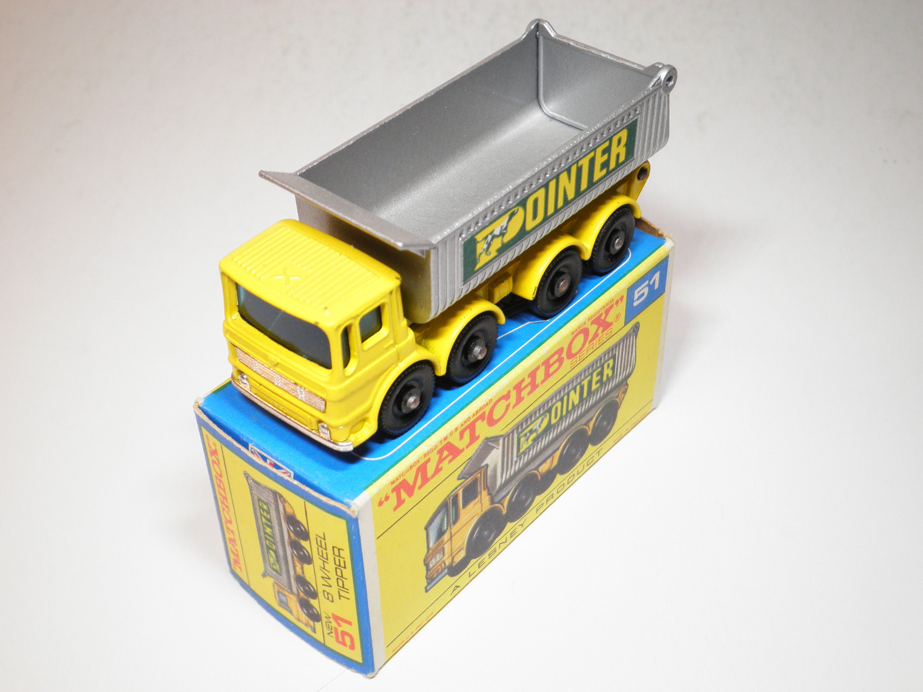 ☆【MATCHBOX「No.51 8WHEEL TIPPER」MADE IN ENGLAND マッチボックス】☆