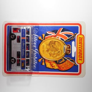 Matchbox Superfast No. 17 The Londoner, &quot;Silver Jubilee&quot;, Like New, Mint on Card, Lesney, Vintage, Made in England
