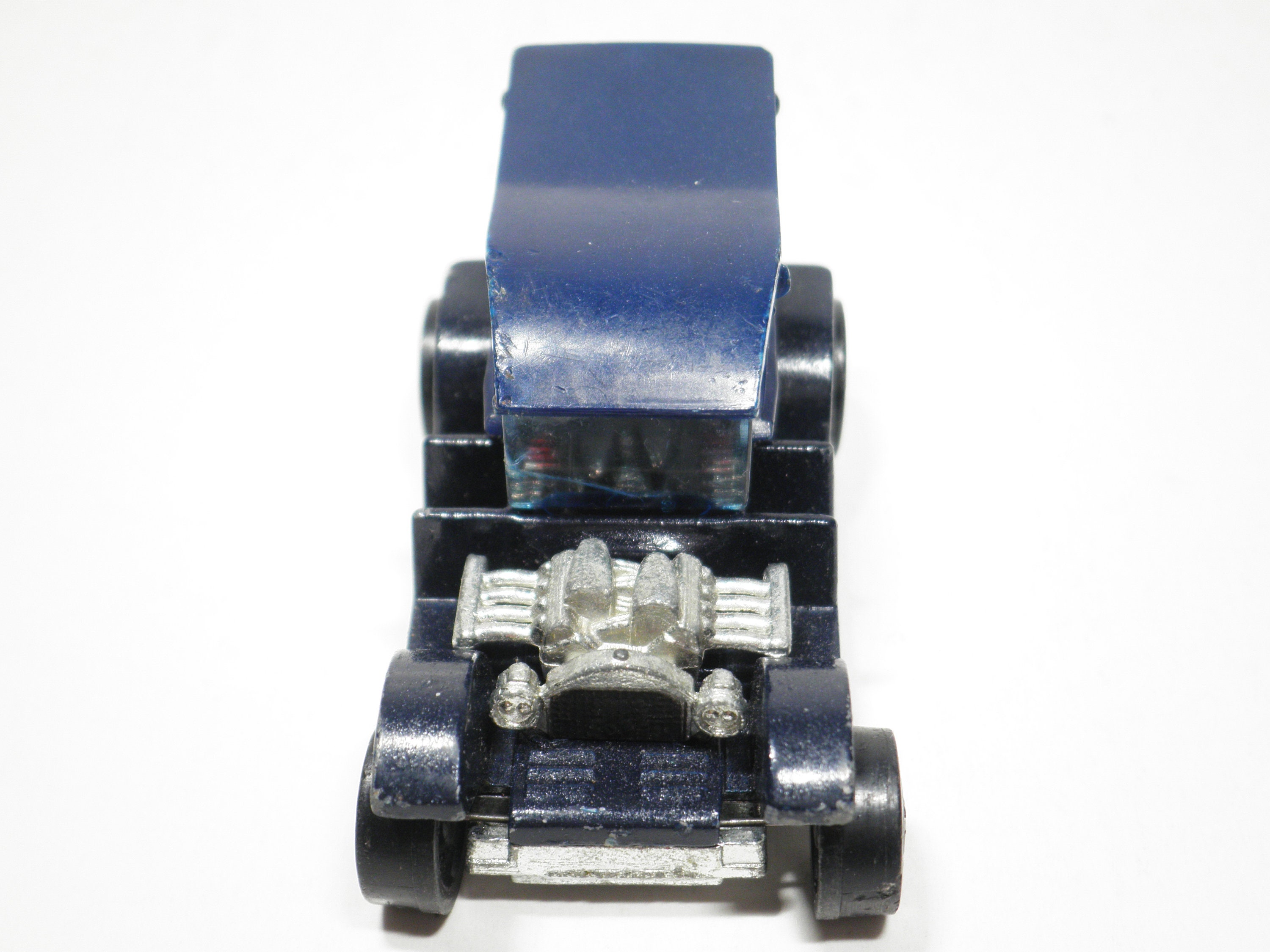 881027_6