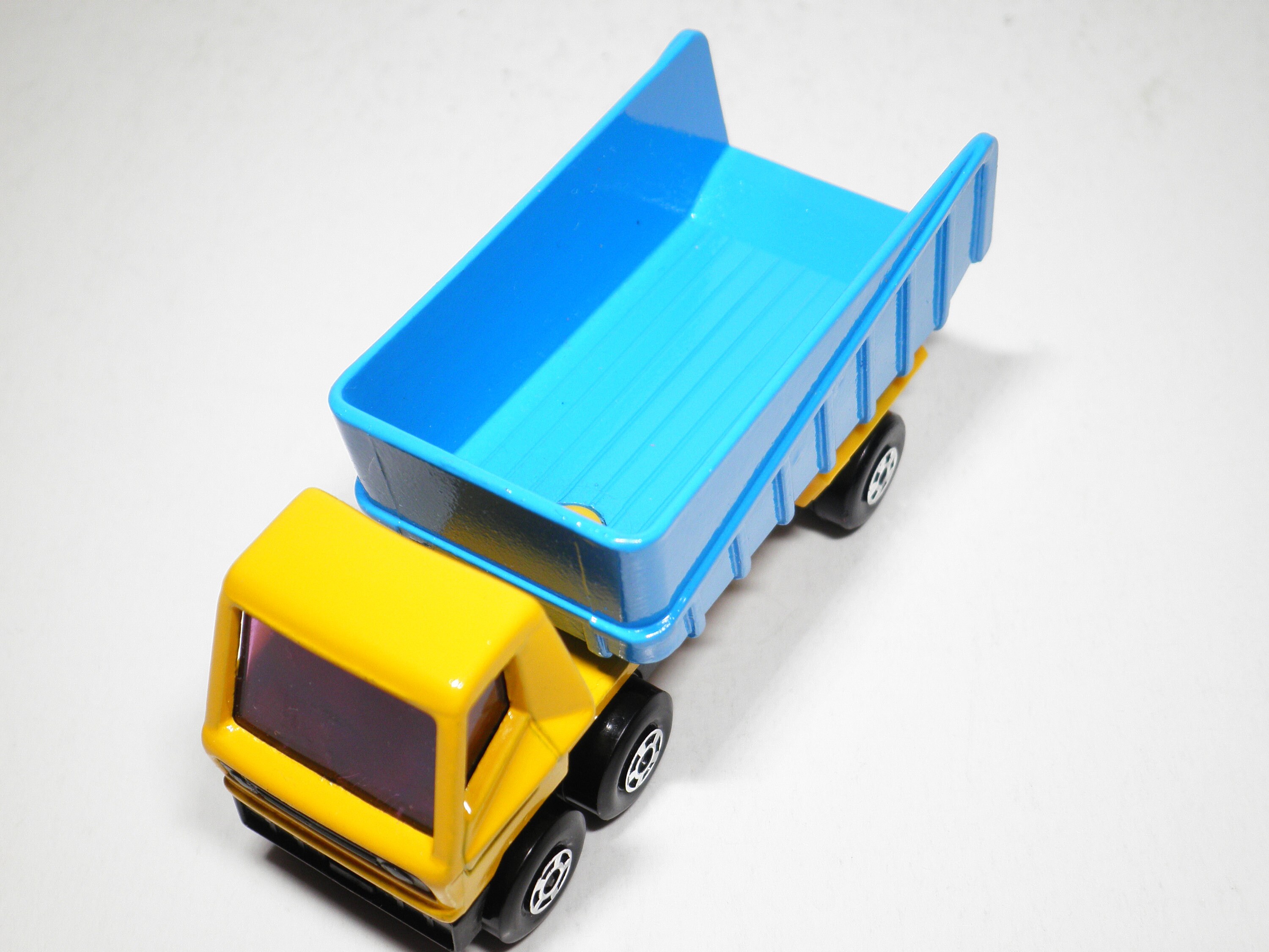 Matchbox articulated truck deals