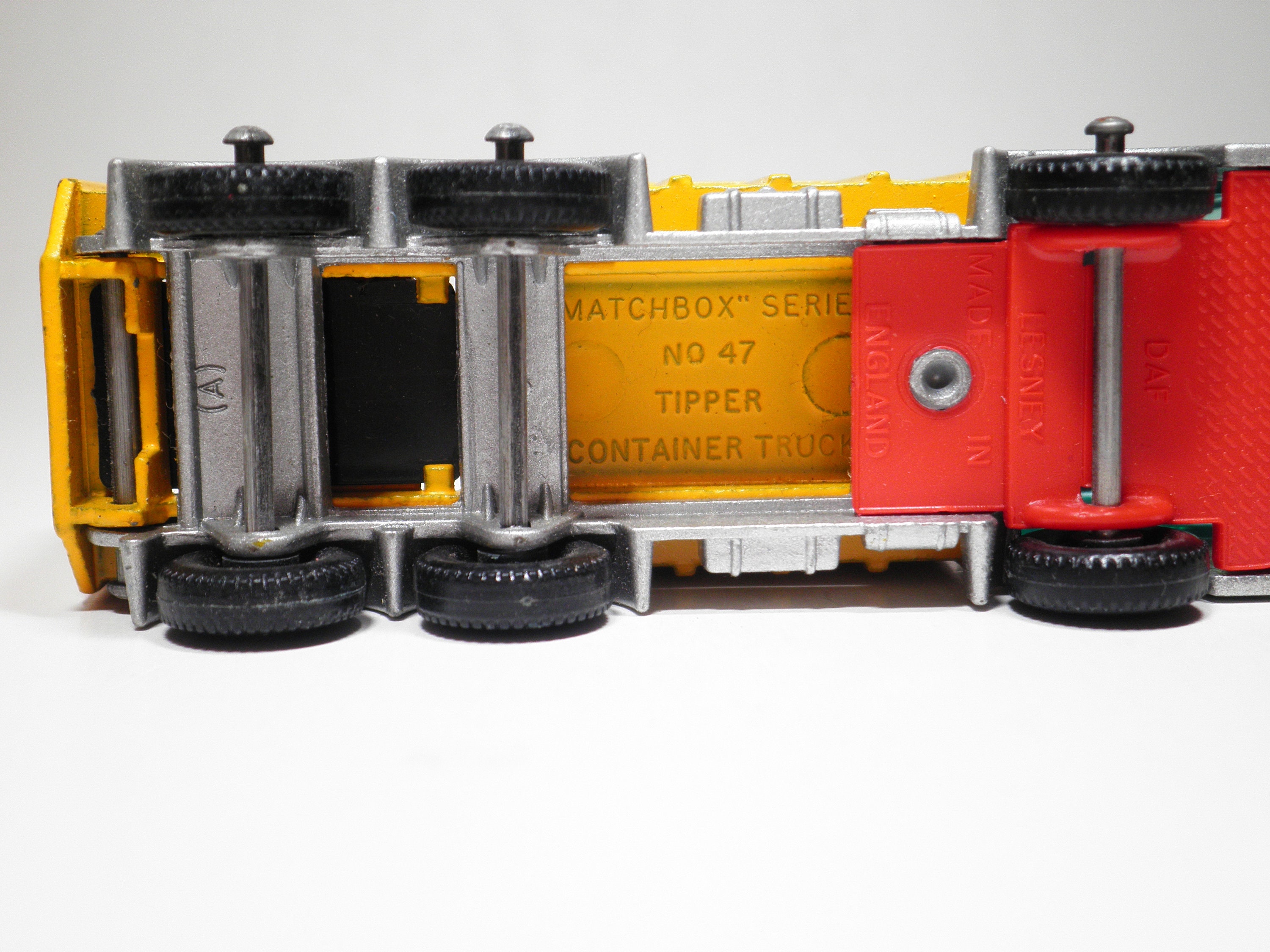 Matchbox no 47 tipper container truck hotsell