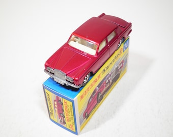 Matchbox Superfast No. 64 Slingshot Dragster, 2 Color Variants