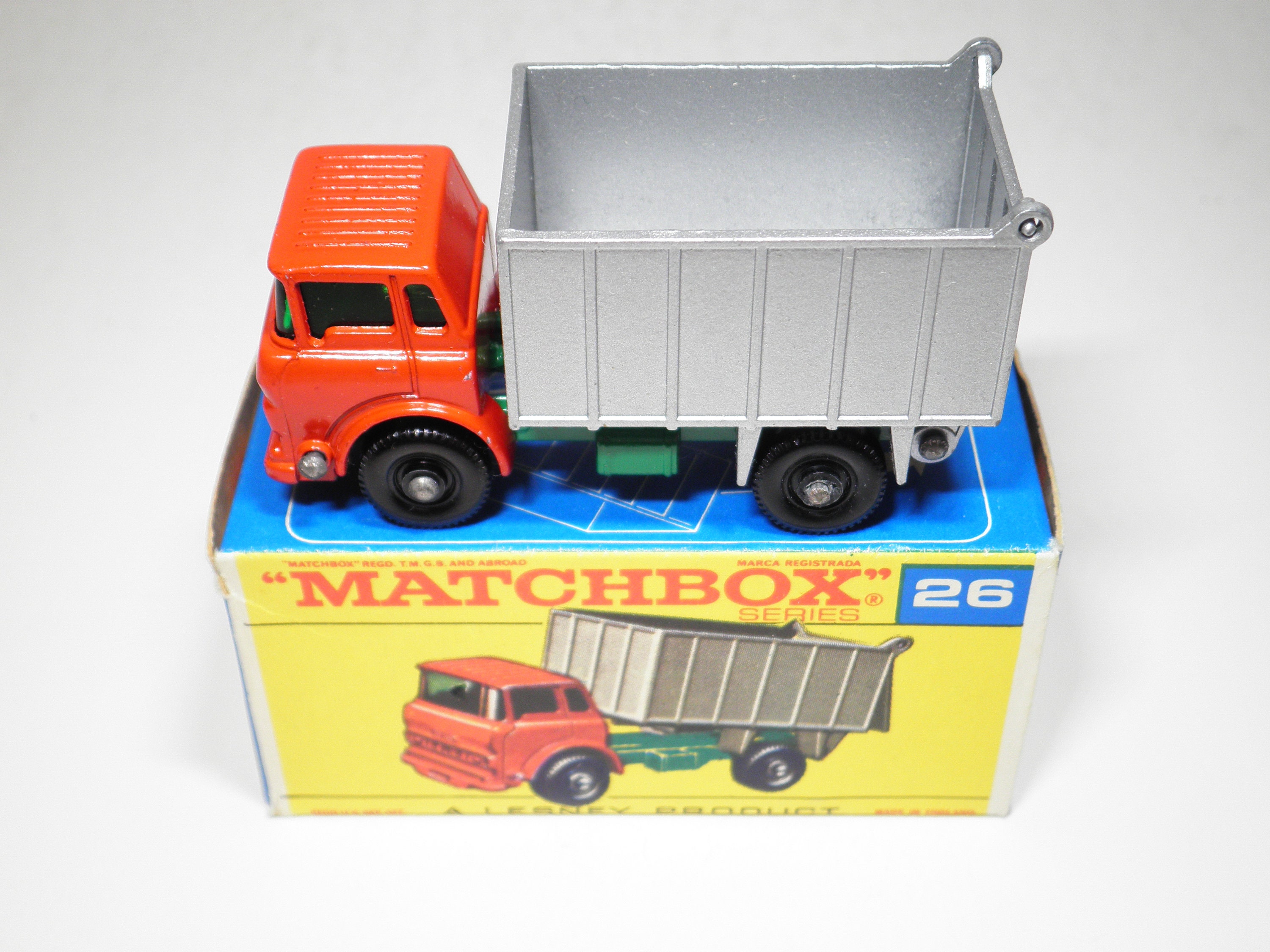 Camions miniatures en acier embouti Bedford
