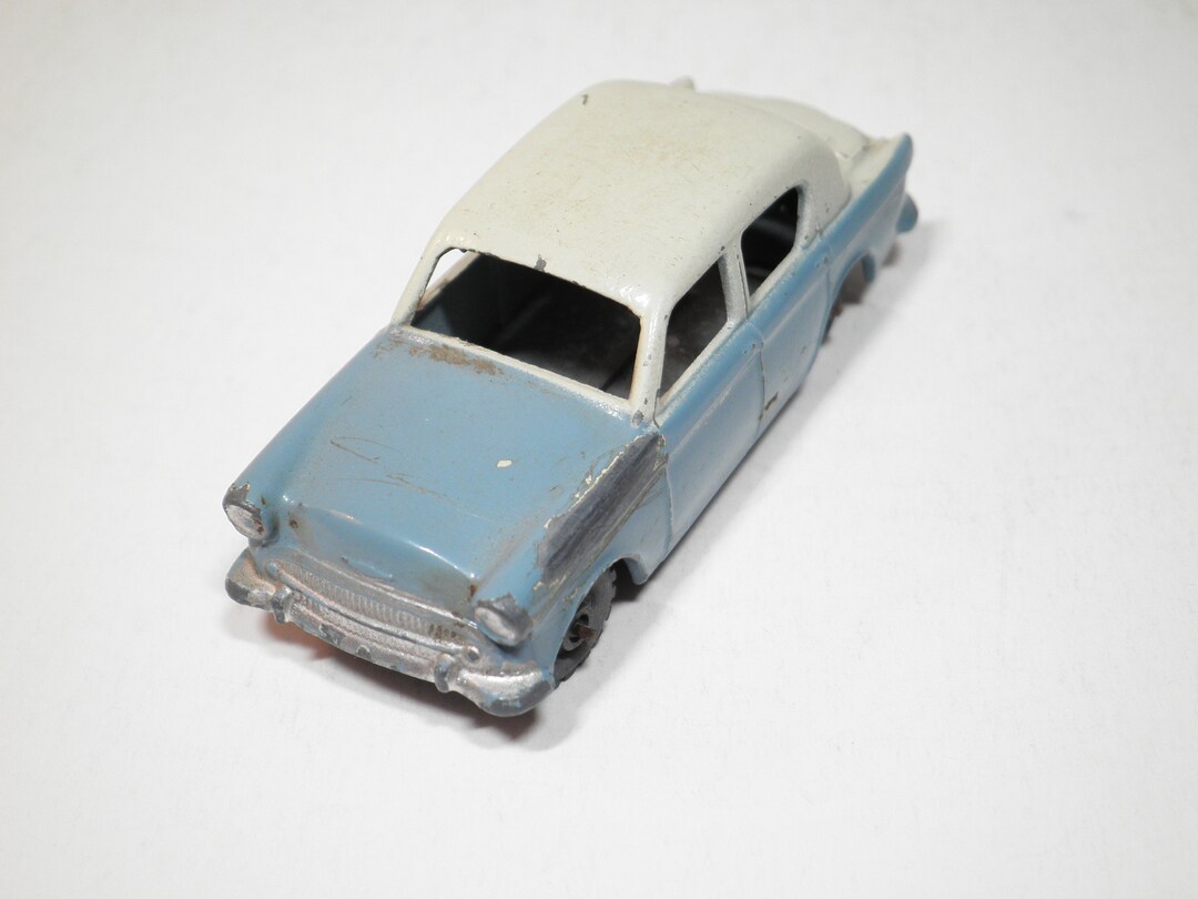 処分価格 SPOT-ON HILLMAN MINX 1800ミニカー 処分価格 SPOT-ON