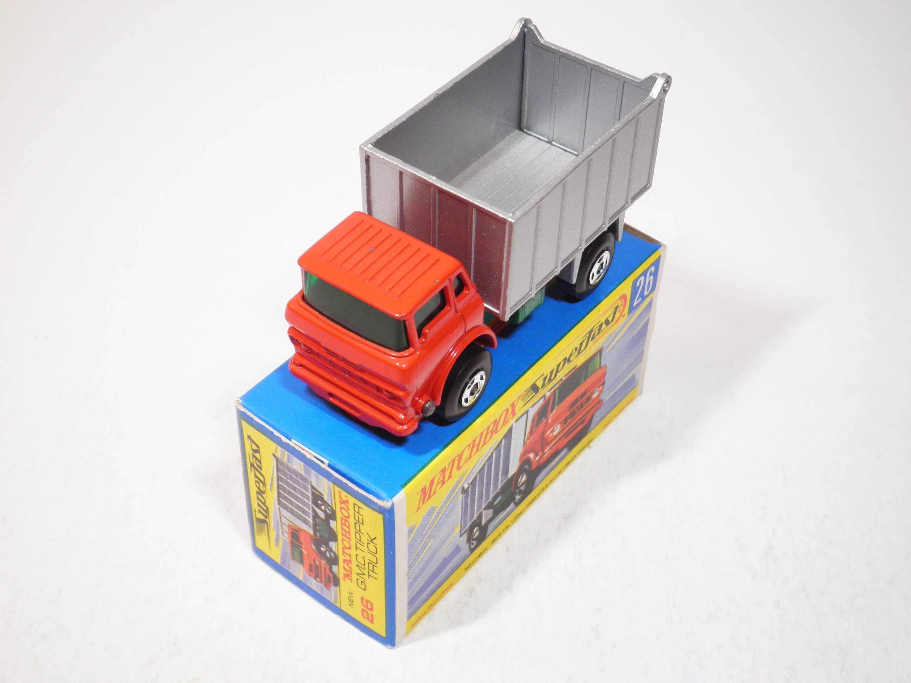 ミニカー　マッチボックス　26 GMCティッパートラック マッチボックス 26 GMC TIPPER TRUCK Matchbox - #26 GMC Tipper Truck