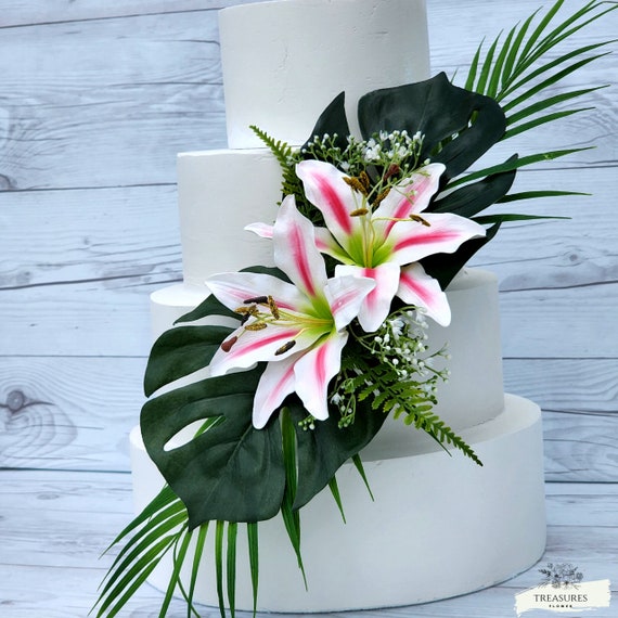 Lily Cake Topper, Tropical Cake decor, White Cake Decor, Lily Oriental  Decor, Tropical Wedding Cake Decor, Beach Wedding, Flower Cake decor