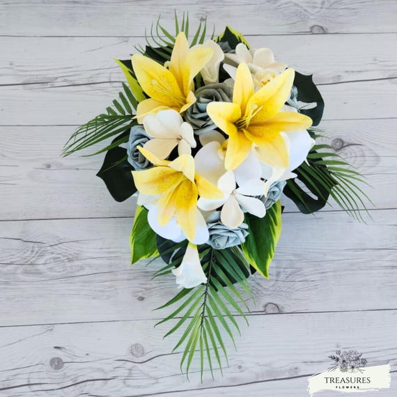 Blue, White and Yellow cascade Bouquet, Blue Roses, Yellow Lily, Tropical Bouquet, Beach Wedding Bouquet, Cascade Bouquet, wedding flower