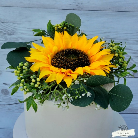 Sunflower Cake Topper, Yellow Topper, Sunflower Wedding Cake Decor, Garden Wedding, Fall Wedding, Artificial Sunflower