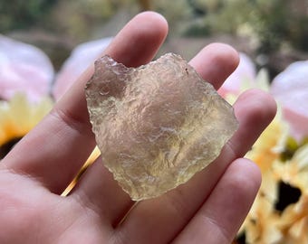 Green/Yellow Libyan Desert Glass 17.81 Grams | !Angel Chime! | Great Sand Sea glass | Authentic Raw Golden LDG | Tektite | High quality