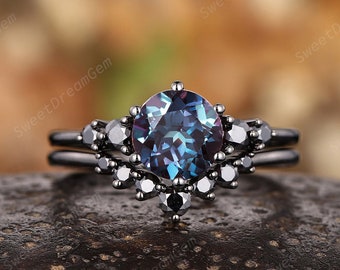 Vintage Round Alexandrite Engagement Ring Set, Black Moissanite Alexandrite Bridal Set Promise Ring, Black Wedding Ring, Black Promise Ring