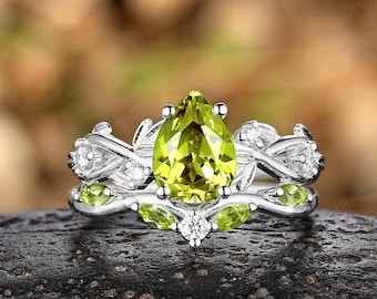 Vintage Peridot Engagement Ring Set 14k White Gold Moissanite Cluster Leaf Wedding Ring Pear Peridot Promise Rings For Women Wedding Band