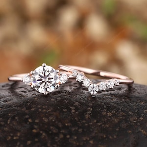 Vintage Round Cut Moissanite Engagement Ring Set, Unique Sparkle Moissanite Promise Ring Bridal Set, Art Deco Wedding Set Anniversary Ring