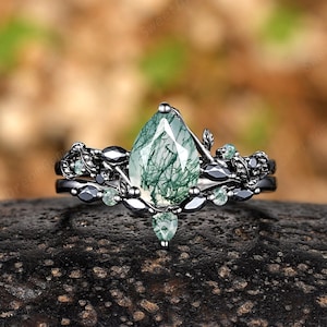 Pear Moss Agate Engagement Ring Set Black Gold Green Agate Cluster Wedding Ring Leaf Floral Nature Inspired Anniversary Rings For Women Gift