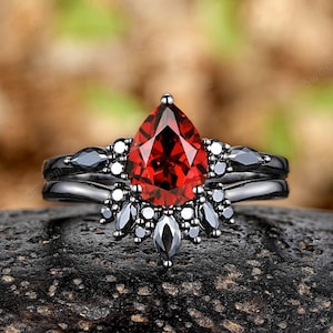 Antique Pear Shape Garnet Engagement Ring Set, Gothic Black Gold Red Gemstone Wedding Rings For Women, Black Moissanite Cluster Wedding Band