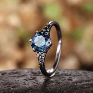 Vintage Alexandrite Black Engagement Ring, Goth Black Gold Promise Ring, Rhodium Black Wedding Ring Round Shape Alexandrite Bridal Ring Gift